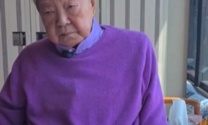 83岁蔡澜离世！秘书透露临终前亲友陪在他身边，最后露面脸部浮肿