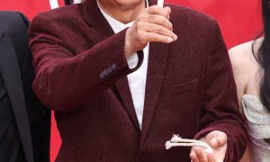 72岁陈佩斯复出！携《戏台》杀回大银幕，陈氏喜剧再破天花板？