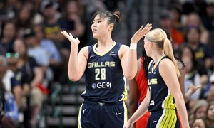 手感不佳！李月汝7中1得4分4篮板 WNBA飞翼不敌王牌