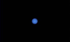 时隔36年 海王星与土星再次近距离“相聚”夜空